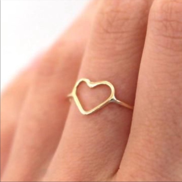 14k Gold Plated Sweetheart Cutout Ring - Picture 3 of 3